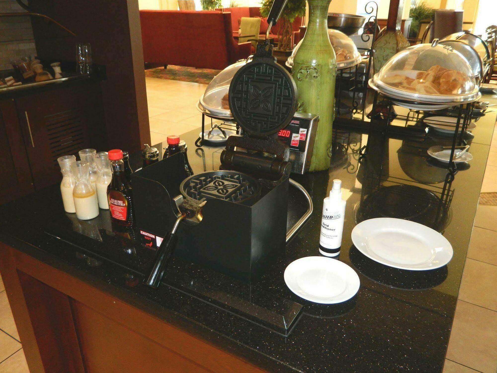 Hilton Garden 3* Odessa