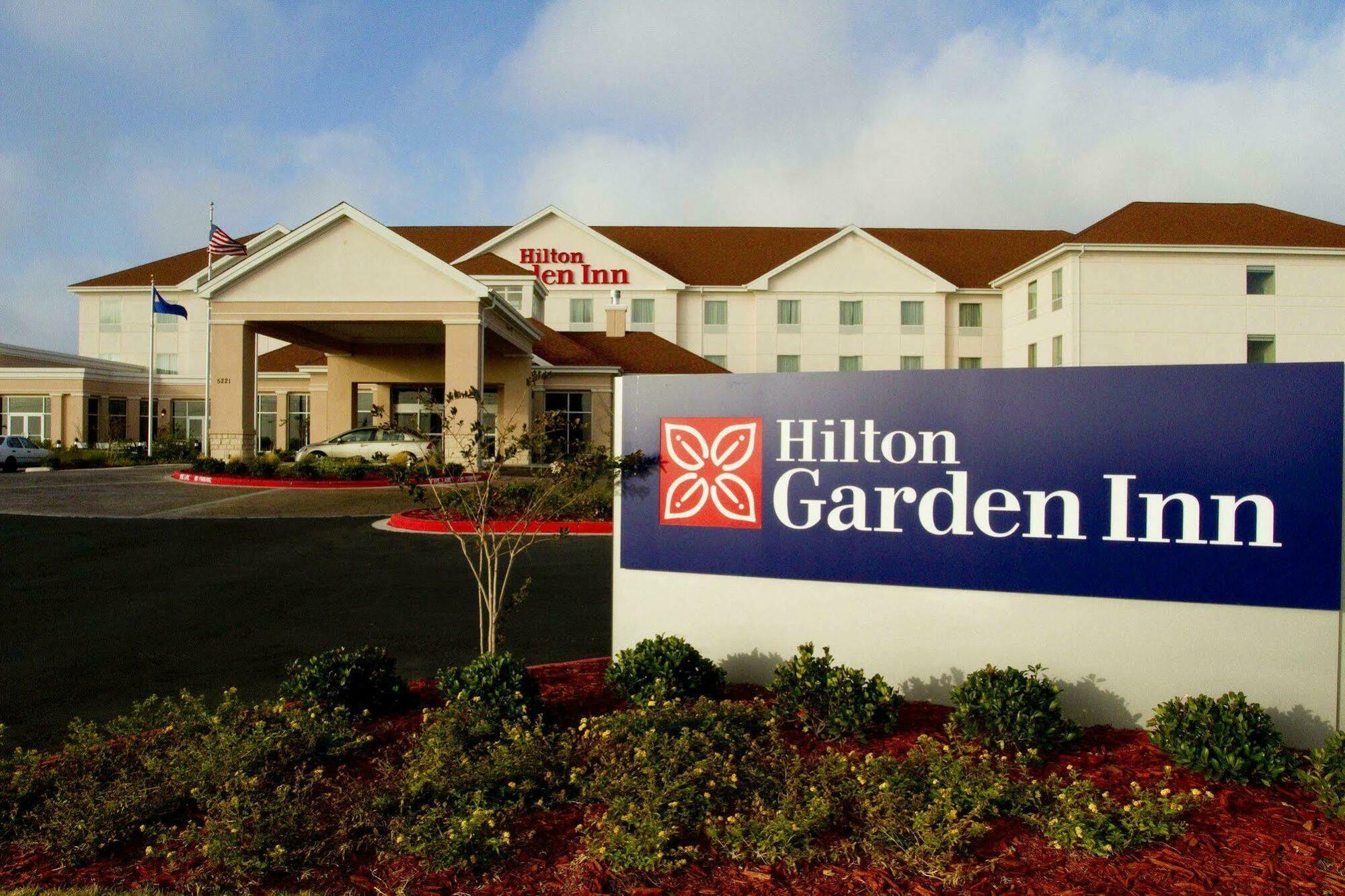 Hilton Garden Hotel 3*